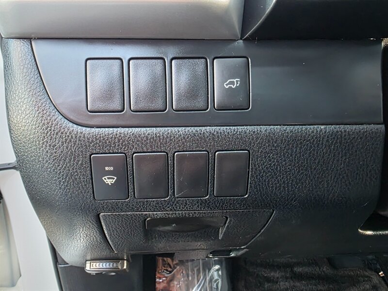 2014 Toyota Highlander XLE 4X4 SUN ROOF / LEATHER / NAVi / CAM / 7-SEATER / FULY LOADED / LOCAL CAR / ALL WHEEL DRIVE - Photo 44 - Portland, OR 97217