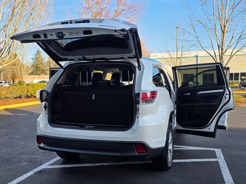 2014 Toyota Highlander XLE 4X4 SUN ROOF / LEATHER / NAVi / CAM / 7-SEATER / FULY LOADED / LOCAL CAR / ALL WHEEL DRIVE - Photo 28 - Portland, OR 97217