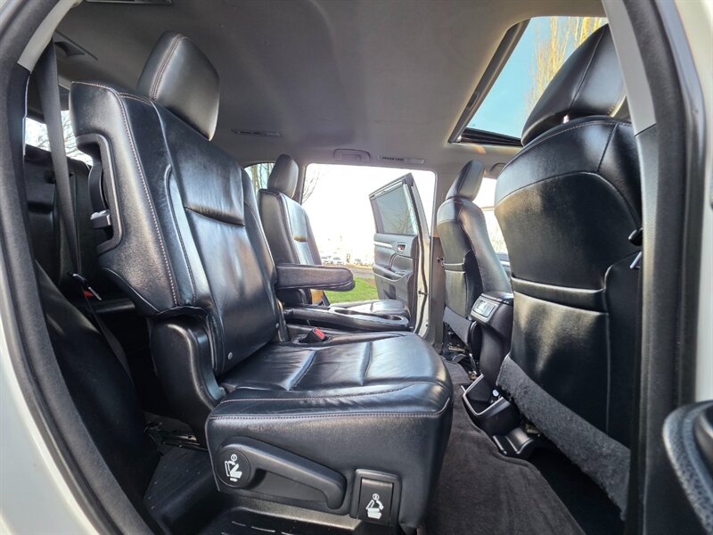 2014 Toyota Highlander XLE 4X4 SUN ROOF / LEATHER / NAVi / CAM / 7-SEATER / FULY LOADED / LOCAL CAR / ALL WHEEL DRIVE - Photo 16 - Portland, OR 97217