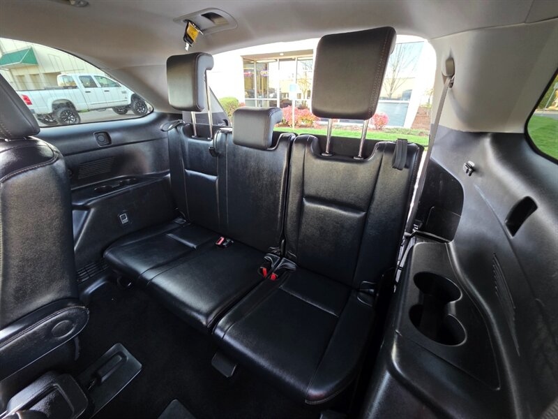 2014 Toyota Highlander XLE 4X4 SUN ROOF / LEATHER / NAVi / CAM / 7-SEATER / FULY LOADED / LOCAL CAR / ALL WHEEL DRIVE - Photo 17 - Portland, OR 97217