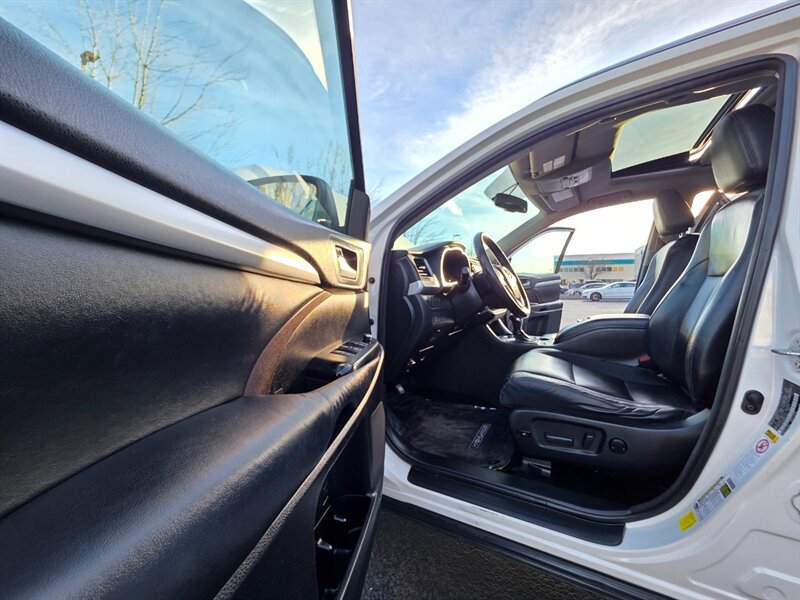 2014 Toyota Highlander XLE 4X4 SUN ROOF / LEATHER / NAVi / CAM / 7-SEATER / FULY LOADED / LOCAL CAR / ALL WHEEL DRIVE - Photo 35 - Portland, OR 97217
