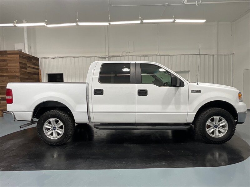 2007 Ford F-150 XLT Crew Cab 4X4 / 5.4L V8 / ONLY 78,000 MILES  / LOCAL NO RUST - Photo 4 - Gladstone, OR 97027