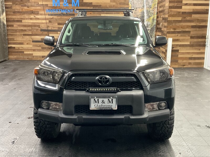 2010 Toyota 4Runner Trail Sport Utility 4X4 / LIFTED w/ NEW TIRES  Backup Camera / CRAWL CONTROL & DIFF LOCK / SHAPE & CLEAN - Photo 5 - Gladstone, OR 97027