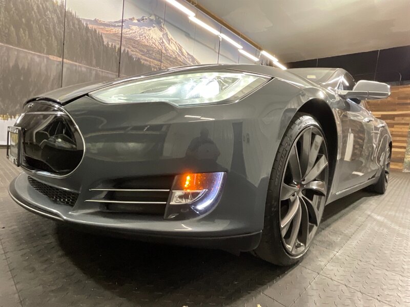 2013 Tesla Model S Sedan 60k WH / Leath   - Photo 9 - Gladstone, OR 97027