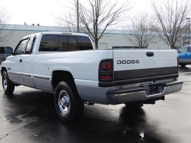 1999 Dodge Ram 2500 Laramie / 5.9L CUMMINS Diesel / LongBed/ LOW MILES   - Photo 3 - Portland, OR 97217
