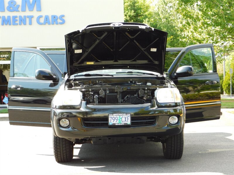 2007 Toyota Sequoia SR5 4WD 1-Owner 88,800Miles  HeatedLeatherMoonRoof   - Photo 11 - Portland, OR 97217