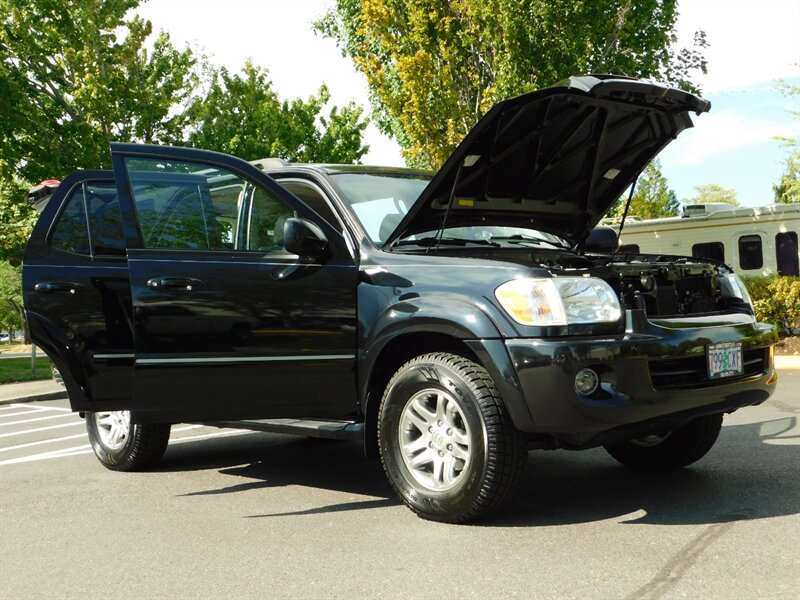 2007 Toyota Sequoia SR5 4WD 1-Owner 88,800Miles  HeatedLeatherMoonRoof   - Photo 31 - Portland, OR 97217