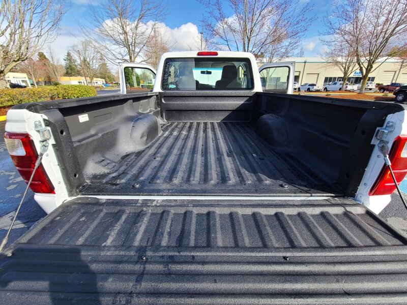 2004 Ford Ranger XLT  / 6-Foot Bed / LOCAL / VERY LOW MILES / 2-OWNER - Photo 21 - Portland, OR 97217