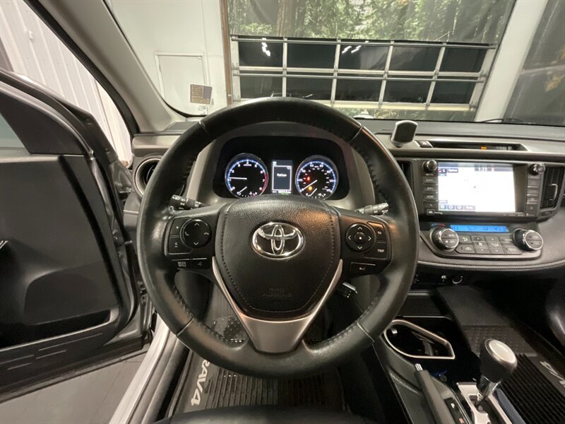 2017 Toyota RAV4 Limited Sport Utility AWD / 1-OWNER / 36,000 MILES  BRAND NEW TIRES / FULLY LOADED / SHARP & CLEAN !! - Photo 18 - Gladstone, OR 97027