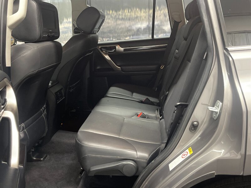 2014 Lexus GX 460 Sport Utility / AWD / 3RD SEAT / DVD / Camera   - Photo 19 - Gladstone, OR 97027