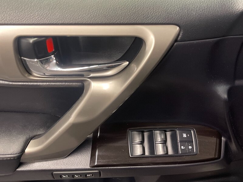 2014 Lexus GX 460 Sport Utility / AWD / 3RD SEAT / DVD / Camera   - Photo 48 - Gladstone, OR 97027