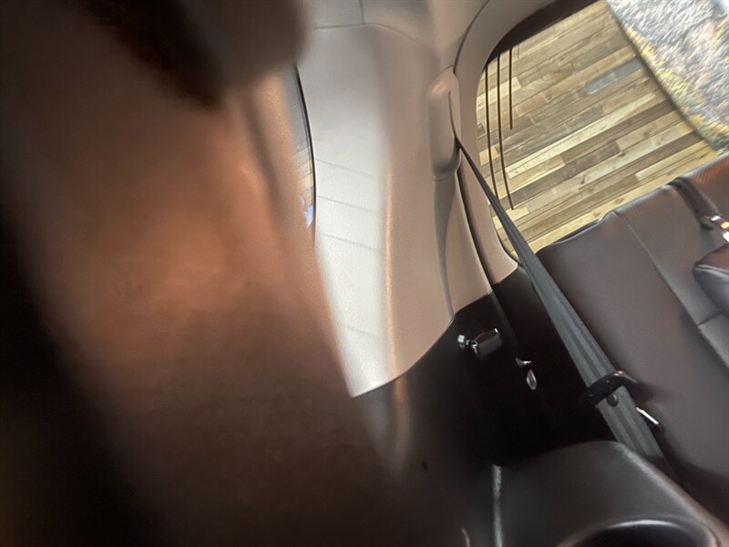 2014 Lexus GX 460 Sport Utility / AWD / 3RD SEAT / DVD / Camera   - Photo 46 - Gladstone, OR 97027