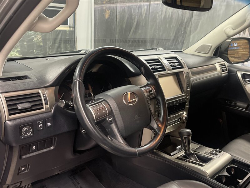 2014 Lexus GX 460 Sport Utility / AWD / 3RD SEAT / DVD / Camera   - Photo 24 - Gladstone, OR 97027