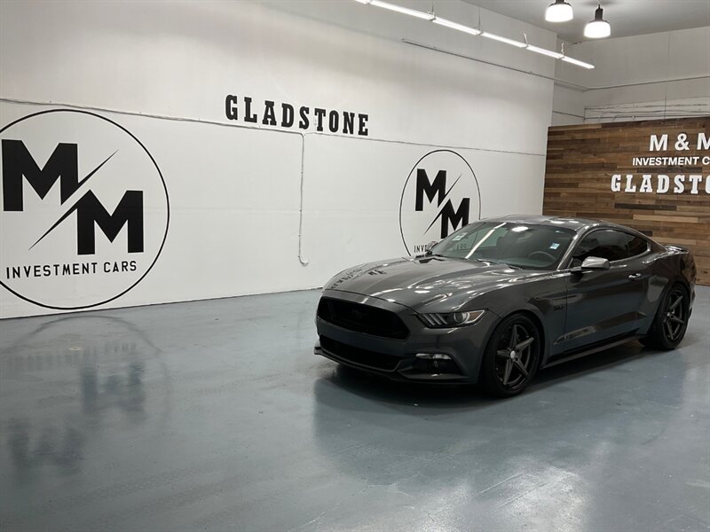 2017 Ford Mustang GT Premium / 5.0L V8 / Leather / 6-SPEED MANUAL  / ONLY 33,000 MILES - Photo 56 - Gladstone, OR 97027