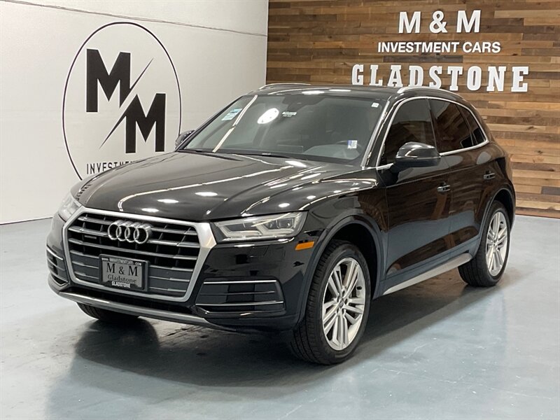 2018 Audi Q5 2.0T quattro Premium Plus AWD / Panoramic Sunroof  / Navigation & Backup Camera / Leather Heated Seats