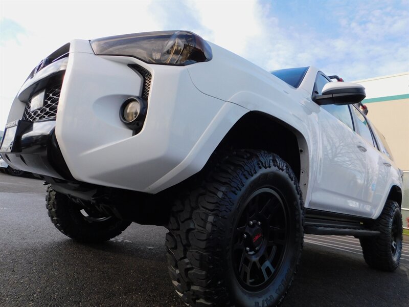 2020 Toyota 4Runner SR5 Premium TRD CUSTOM UPGRADE / LIFTED LIFTED   - Photo 9 - Portland, OR 97217