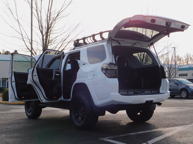 2020 Toyota 4Runner SR5 Premium TRD CUSTOM UPGRADE / LIFTED LIFTED   - Photo 27 - Portland, OR 97217
