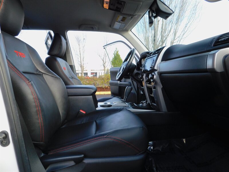 2020 Toyota 4Runner SR5 Premium TRD CUSTOM UPGRADE / LIFTED LIFTED   - Photo 15 - Portland, OR 97217