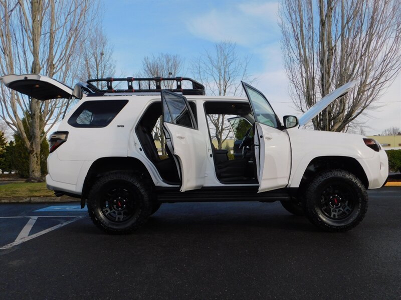 2020 Toyota 4Runner SR5 Premium TRD CUSTOM UPGRADE / LIFTED LIFTED   - Photo 29 - Portland, OR 97217