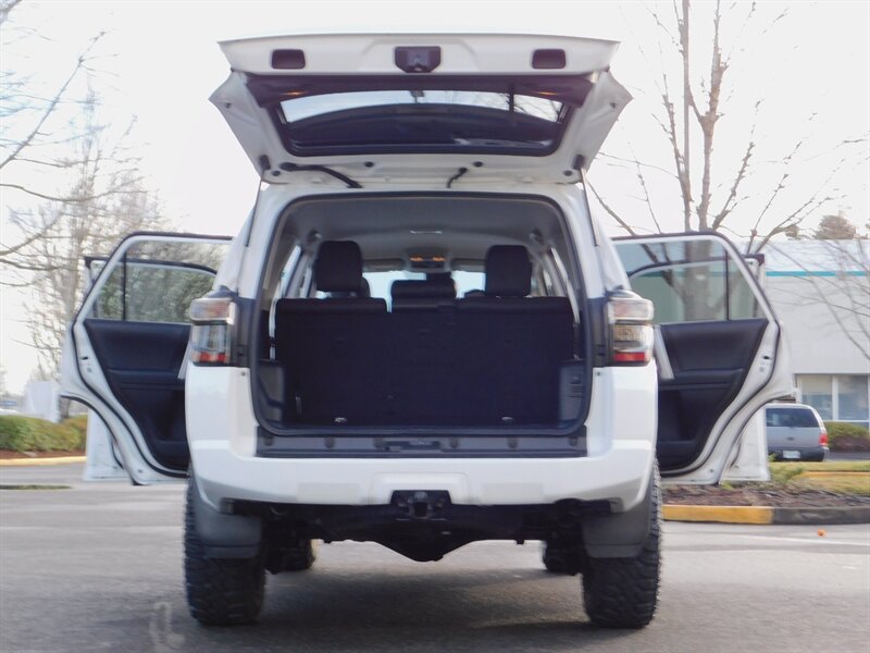 2020 Toyota 4Runner SR5 Premium TRD CUSTOM UPGRADE / LIFTED LIFTED   - Photo 22 - Portland, OR 97217