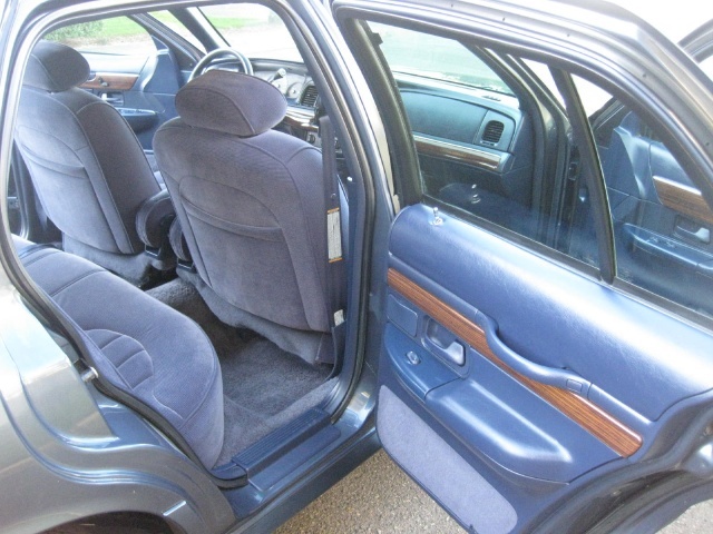 1996 Mercury Grand Marquis GS   - Photo 28 - Portland, OR 97217