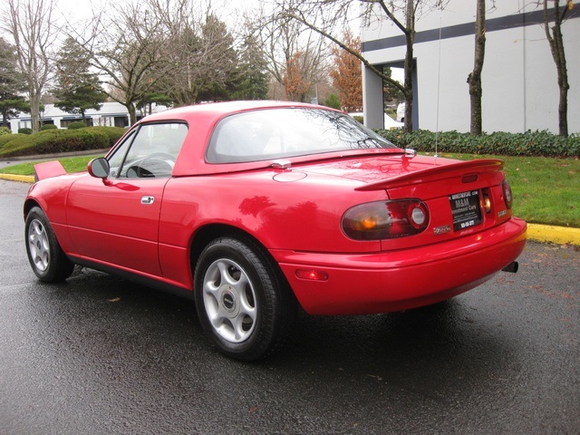 1996 Mazda MX-5 Miata 5-Speed/ HARD TOP & SOFT TOP   - Photo 3 - Portland, OR 97217