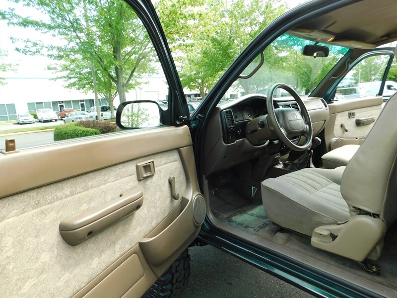 2000 Toyota Tacoma SR5 V6 X-CAB 5-SPEED MAN NEW ROUGH COUNTRY 6''LIFT   - Photo 36 - Portland, OR 97217