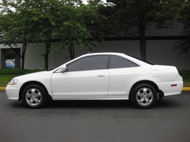 2001 Honda Accord EX Coupe Auto/ 4-Cyl /Loaded/ Timing Belt Replaced   - Photo 3 - Portland, OR 97217