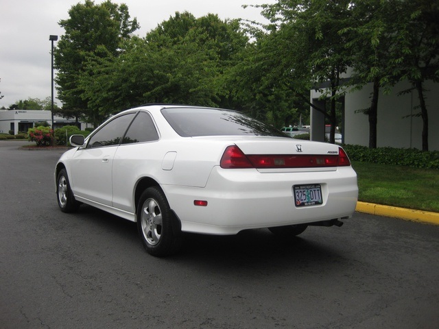 2001 Honda Accord EX Coupe Auto/ 4-Cyl /Loaded/ Timing Belt Replaced   - Photo 4 - Portland, OR 97217