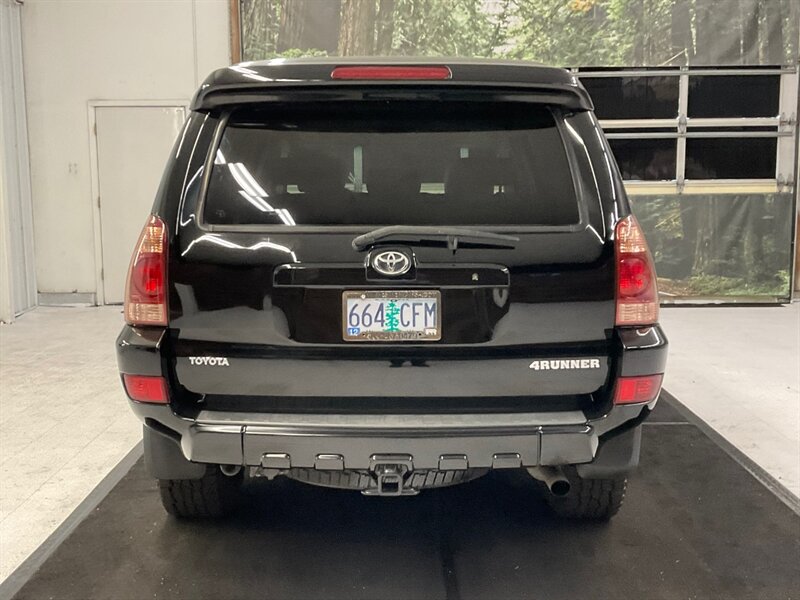 2005 Toyota 4Runner Limited 4WD V6 / Leather Heated Seats  /RUST FREE / Sunroof / Sharp & Clean !! - Photo 6 - Gladstone, OR 97027