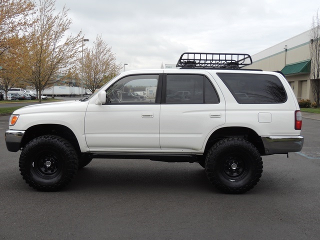 1997 Toyota 4Runner SR5 / 4X4 / 6Cyl / LIFTED LIFTED   - Photo 3 - Portland, OR 97217