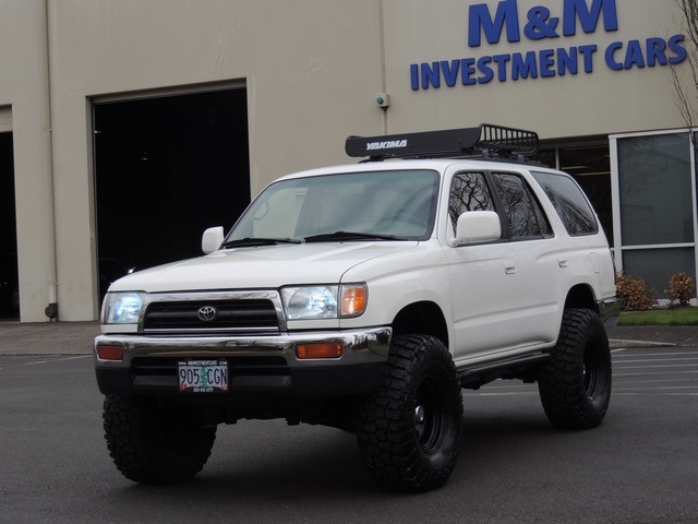 1997 Toyota 4Runner SR5 / 4X4 / 6Cyl / LIFTED LIFTED   - Photo 1 - Portland, OR 97217