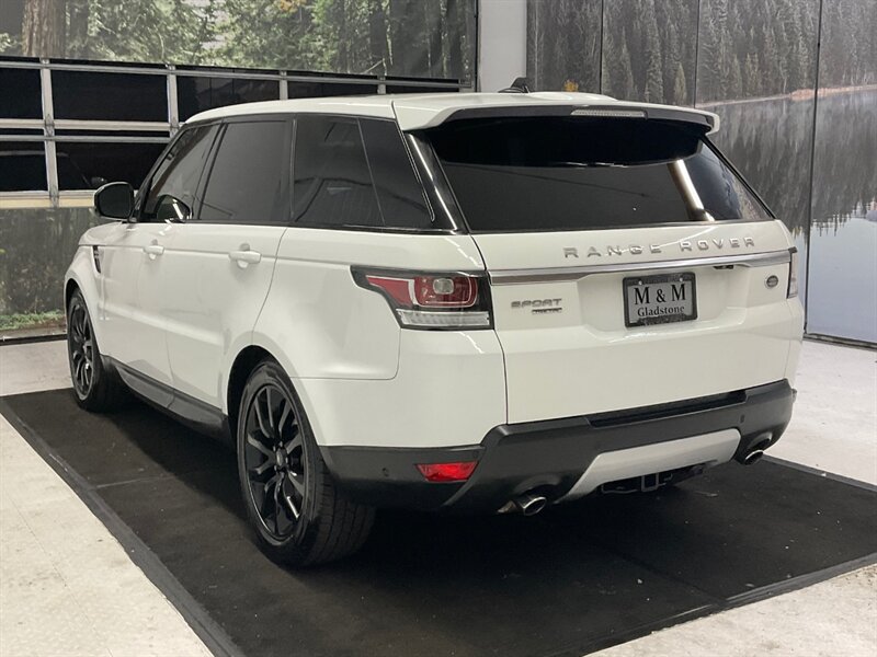 2016 Land Rover Range Rover Sport HSE Td6 4X4 / 3.0L V6 TURBO DIESEL / LOADED  / LOCAL SUV / Meridian Sound System / Navigation / Panoramic Roof - Photo 8 - Gladstone, OR 97027
