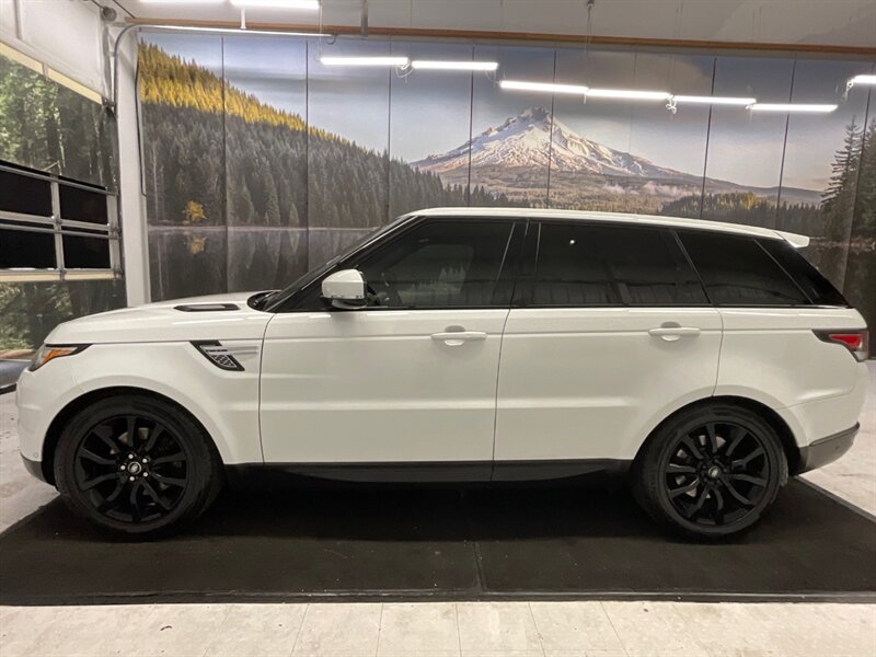 2016 Land Rover Range Rover Sport HSE Td6 4X4 / 3.0L V6 TURBO DIESEL / LOADED  / LOCAL SUV / Meridian Sound System / Navigation / Panoramic Roof - Photo 3 - Gladstone, OR 97027