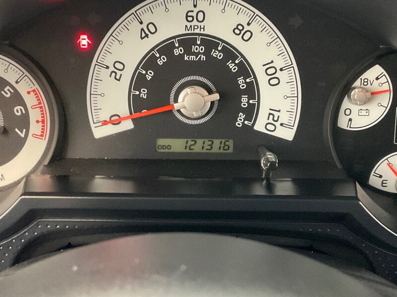 2007 Toyota FJ Cruiser Sport Utility 4X4 / Rear Diff Locks / ZERO RUST / Towing Pkg / Excel Cond / LOW MILES - Photo 44 - Gladstone, OR 97027