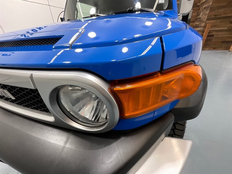 2007 Toyota FJ Cruiser Sport Utility 4X4 / Rear Diff Locks / ZERO RUST / Towing Pkg / Excel Cond / LOW MILES - Photo 26 - Gladstone, OR 97027