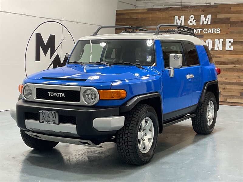 2007 Toyota FJ Cruiser Sport Utility 4X4 / Rear Diff Locks / ZERO RUST / Towing Pkg / Excel Cond / LOW MILES - Photo 1 - Gladstone, OR 97027