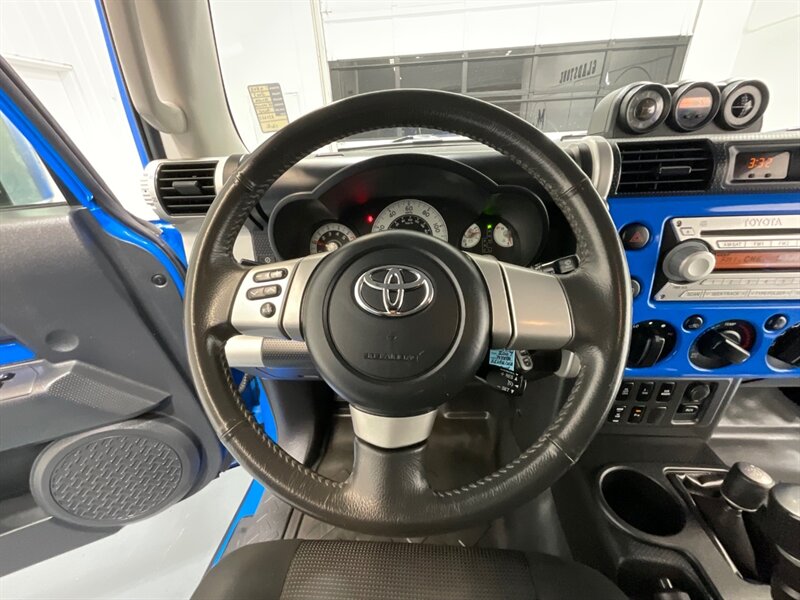 2007 Toyota FJ Cruiser Sport Utility 4X4 / Rear Diff Locks / ZERO RUST / Towing Pkg / Excel Cond / LOW MILES - Photo 18 - Gladstone, OR 97027