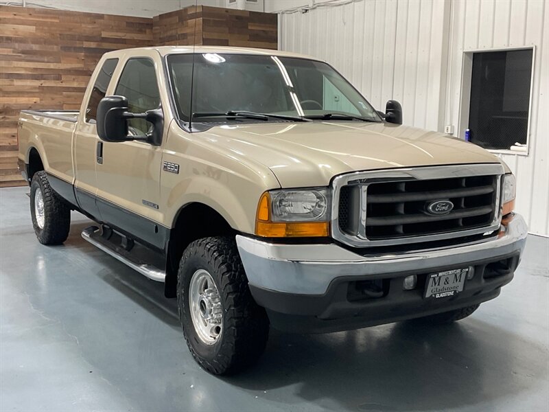 2001 Ford F-250 Super Duty Lariat 4X4 / 7.3L DIESEL / 69,000 MILES  / Leather Seats / LONG BED / ZERO RUST / NO MODS - Photo 2 - Gladstone, OR 97027
