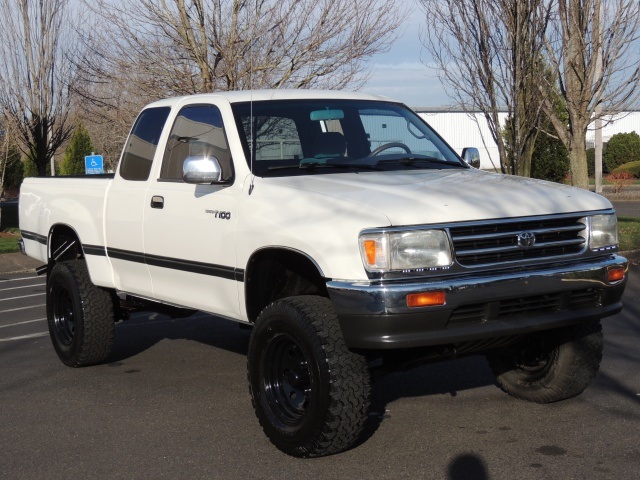 1998 Toyota T100 SR5 4WD   - Photo 2 - Portland, OR 97217