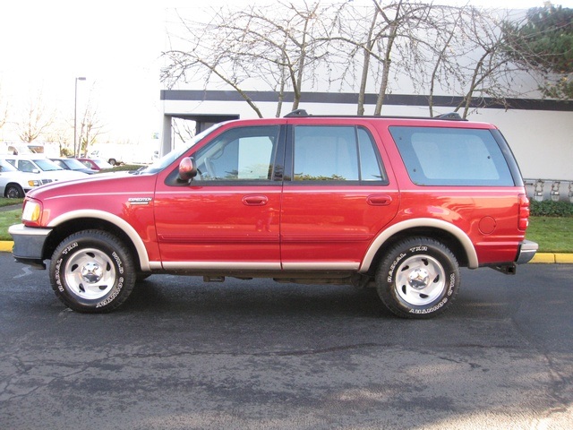 1997 Ford Expedition Eddie Bauer 4X4 *8-Passengers* / Fully Loaded   - Photo 3 - Portland, OR 97217