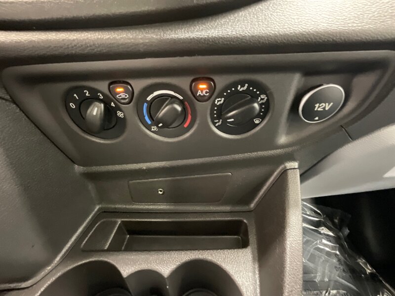 2017 Ford TRANSIT 150 CARGO VAN / V6 / LONG WHEE photo