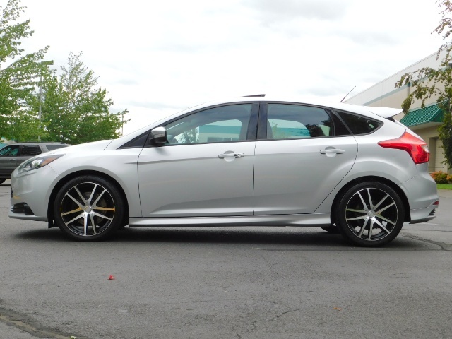 2014 Ford Focus ST / Hatchback / 6-SPEED / Recaro Leather Seats   - Photo 3 - Portland, OR 97217