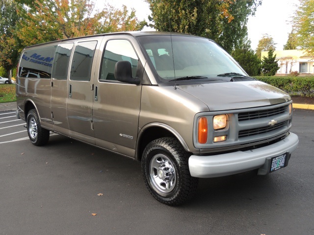 2002 Chevrolet Express 3500 / 15-Passenger Van / V8 / 1-TON / 82k miles   - Photo 2 - Portland, OR 97217