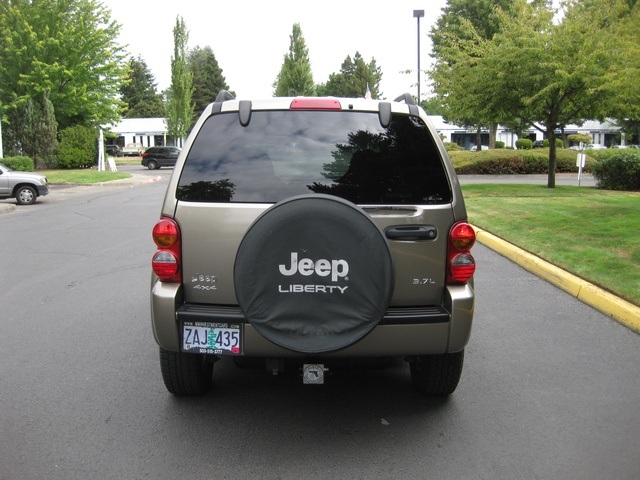 2002 Jeep Liberty Renegade/4WD/ 6Cyl / Sport Utility   - Photo 4 - Portland, OR 97217