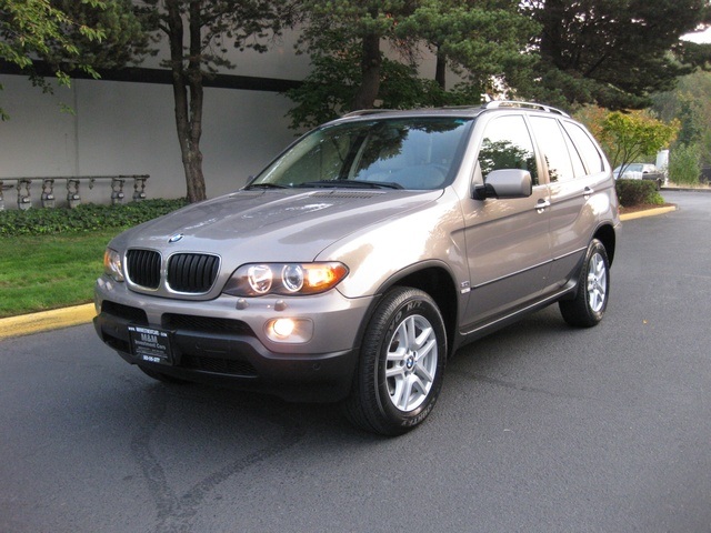 2005 BMW X5 3.0i AWD Panoramic Roof / NAVIGATION / 1-OWNER   - Photo 1 - Portland, OR 97217