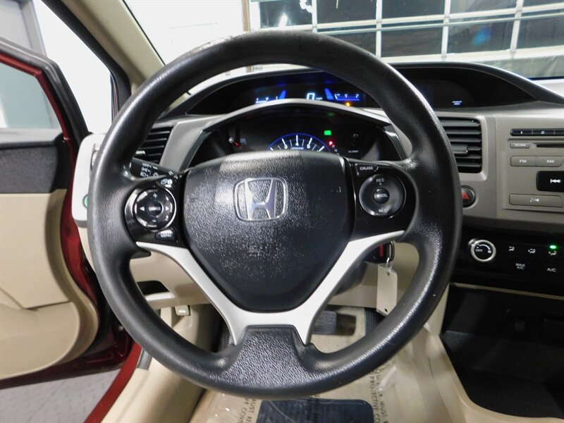 2012 Honda Civic LX Sedan 4Dr / Autom   - Photo 19 - Gladstone, OR 97027