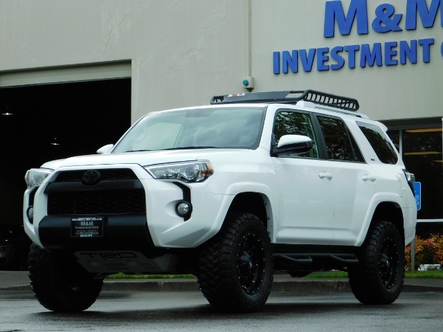 2017 Toyota 4Runner SR5 / 4WD / 3RD SEAT / TRD PRO Appearance / LIFTED   - Photo 1 - Portland, OR 97217