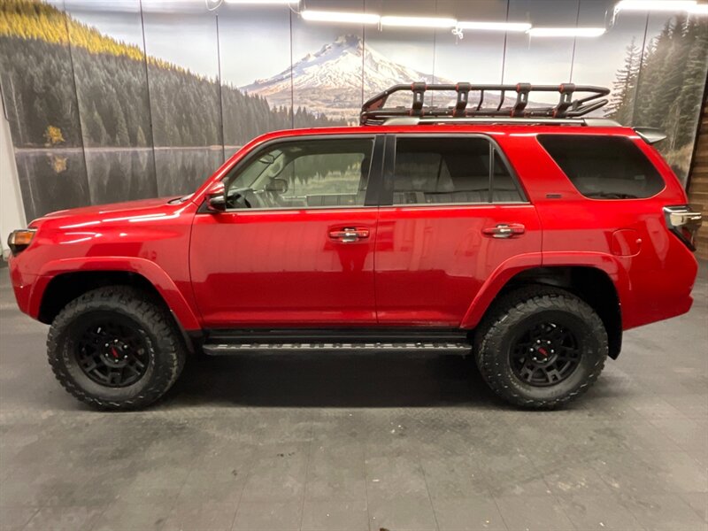 2020 Toyota 4Runner SR5 Premium 4x4 / Leather / CUSTOM BUILT / LIFTED  NEW LIFT w/ NEW WHEELS & TIRES / Leather & Heated Seats / Luggage Rack / Chrome Delete Pkg / 1-OWNER / SHARP & CLEAN !! - Photo 3 - Gladstone, OR 97027