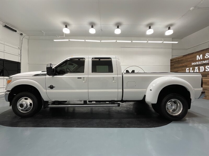 2012 Ford F-350 Lariat 4X4 / 6.7L DIESEL / DUALLY / 1-OWNER  / Leather / Sunroof/ Navigation - Photo 3 - Gladstone, OR 97027
